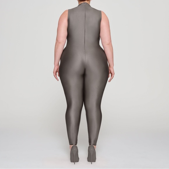 🩶HTF SKIMS SHINE JERSEY MOCK NECK CATSUIT JUMPSUIT GRAY CHALK S - Picture 4 of 7